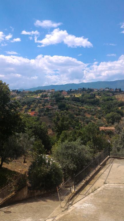مبيت وإفطار ريندي Raggio Di Sole المظهر الخارجي الصورة