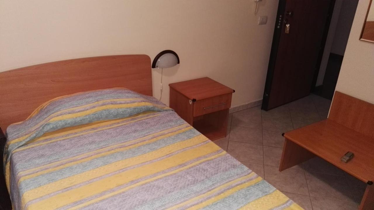 مبيت وإفطار ريندي Raggio Di Sole المظهر الخارجي الصورة
